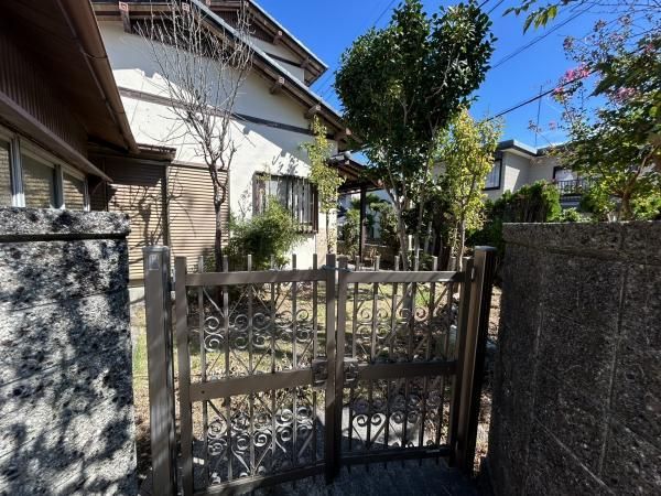 5DK House on Large Corner Lot Near Yosu Station in Shizuoka - Thumbnail 2