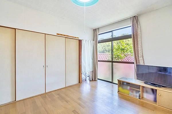 3LDK Detached House for Sale in Yokohama Minami Ward - Thumbnail 2