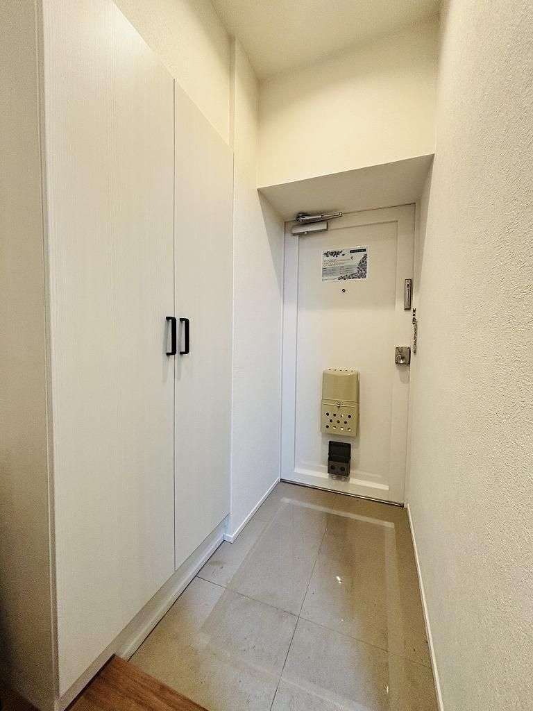 Renovated 2LDK Apartment in Kotoni, Sapporo for Sale - Thumbnail 2