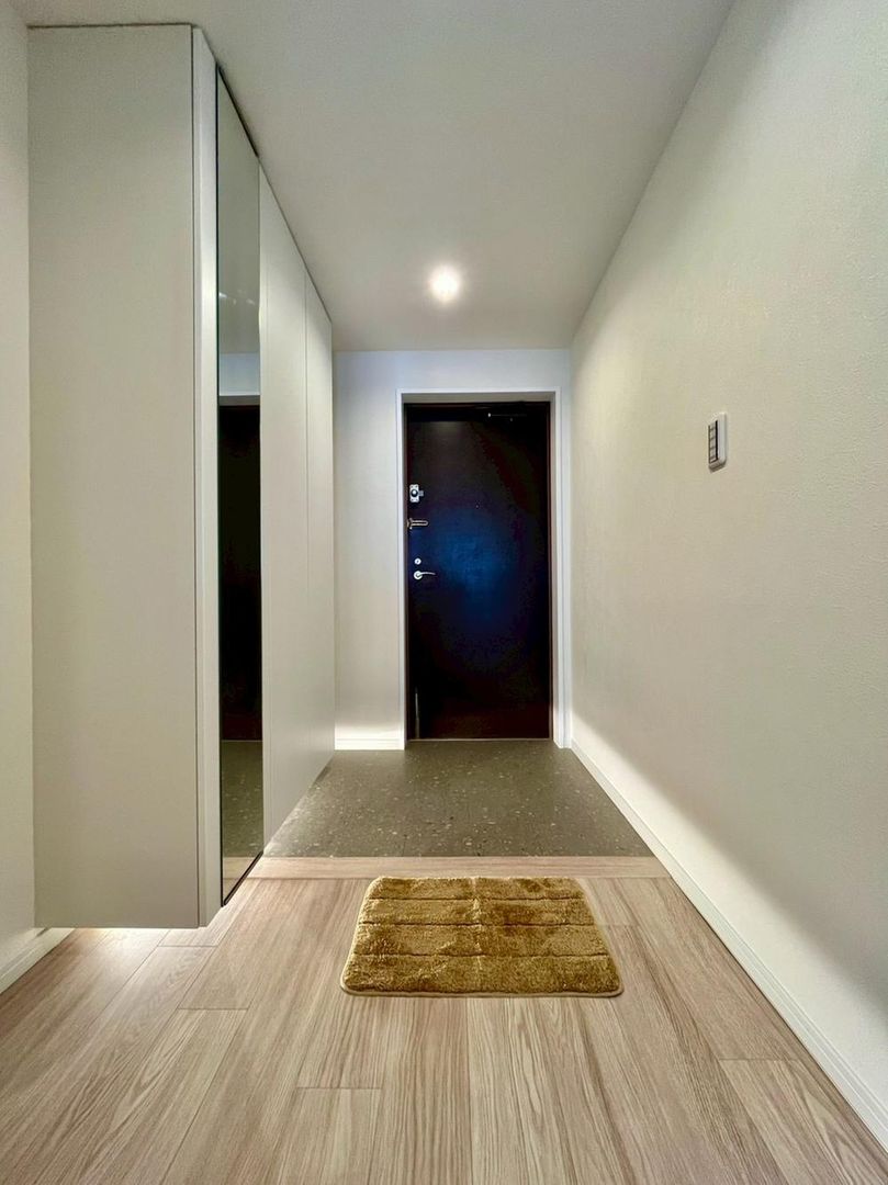 Renovated 3LDK Apartment for Sale in Shin-Yokohama, Kanagawa - Thumbnail 2