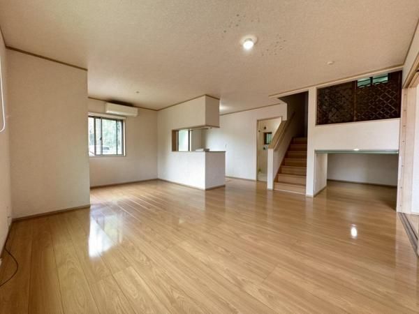 2LDK+S Single-Story House with Large Garden in Yachiyo, Chiba - Thumbnail 3