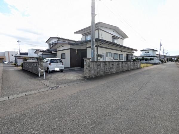 5DK House for Sale in Kitakami, Iwate - 880万円 - Thumbnail 2