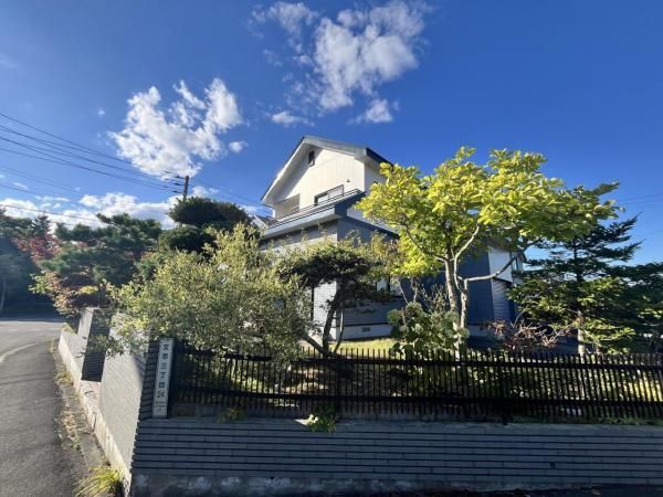 4LDK House for Sale in Chitose, Hokkaido with Garden - Thumbnail 2