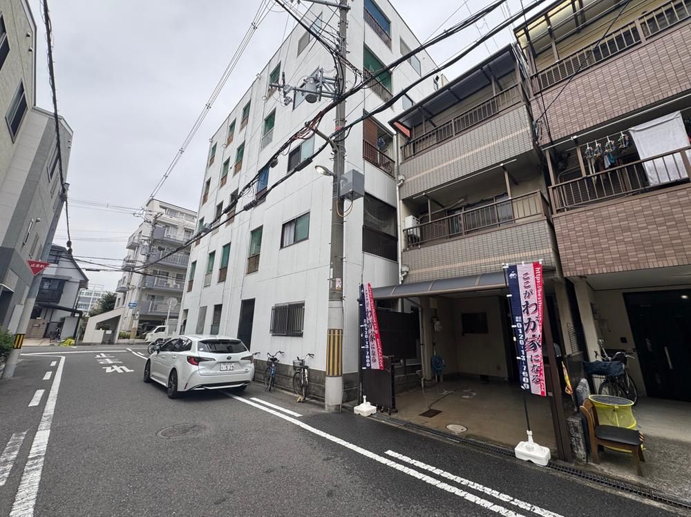 5DK Family House with Garage for Sale in Sumiyoshi, Osaka - Thumbnail 2