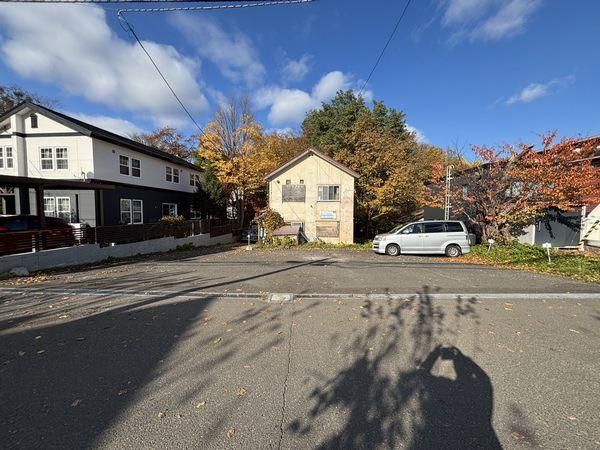 837.5m2 Land for Sale in Maruyama Nishi-machi, Chuo Ward, Sapporo - Thumbnail 2