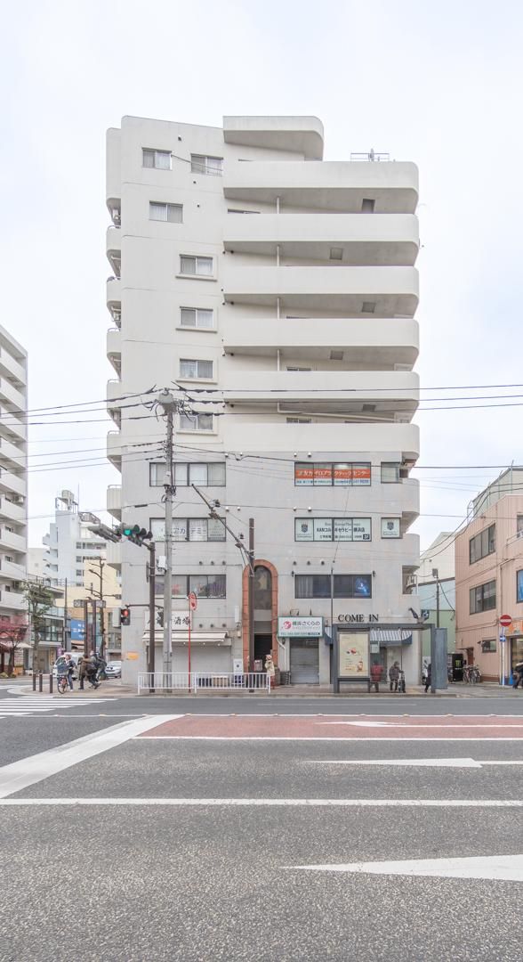 2LDK Apartment for Sale in Naka-ku, Yokohama - Image 1