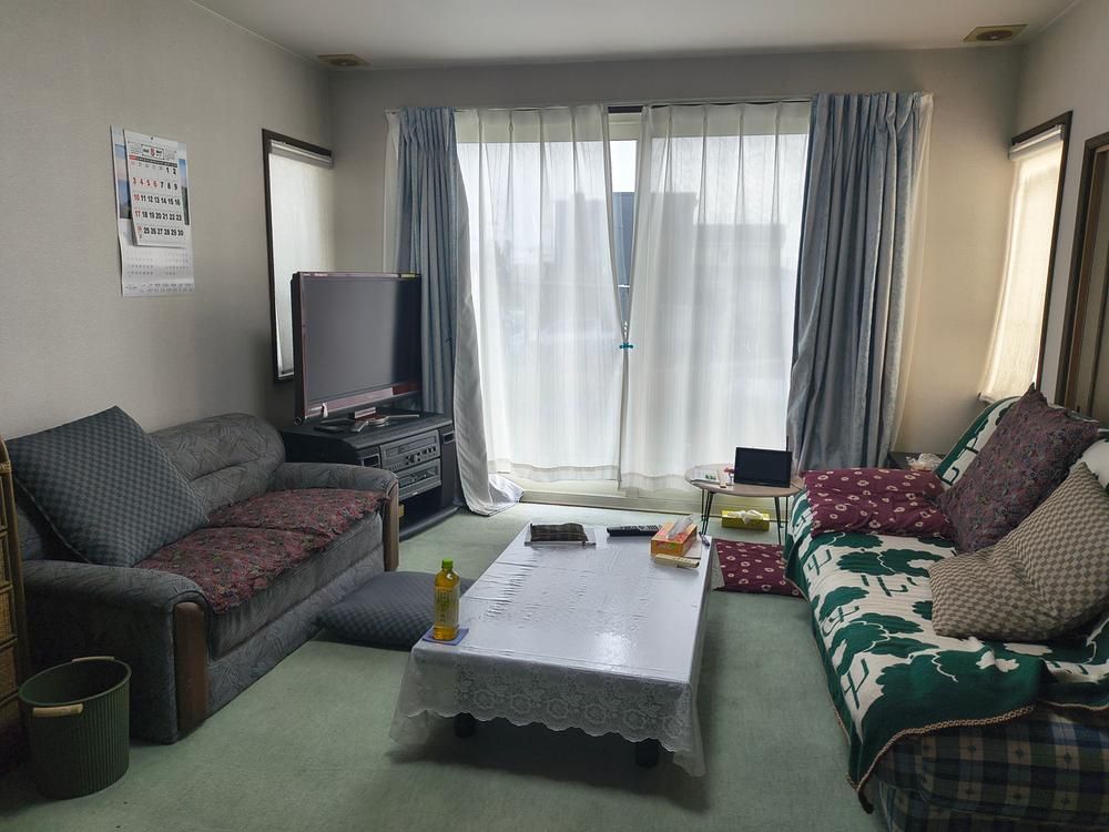 4LDK House on Large Corner Lot in Hakodate, Hokkaido - Thumbnail 3