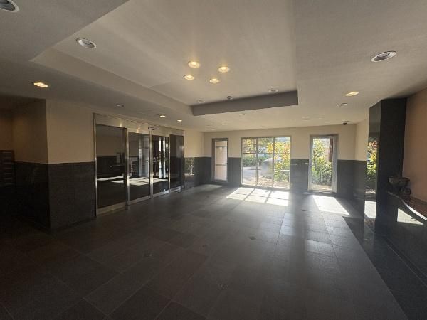 4LDK Apartment for Sale in Funabashi, Chiba - 78.8m² - Thumbnail 3