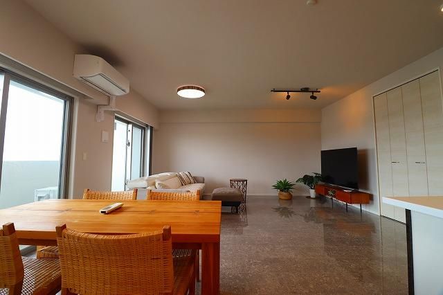 2LDK Apartment for Sale in Itoman, Okinawa - 77.23m2 - Thumbnail 3