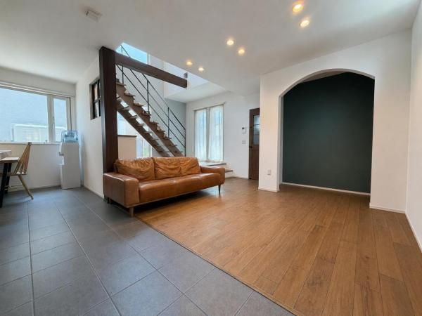3LDK Custom Home in Minami-ku, Sapporo with Parking - Thumbnail 2