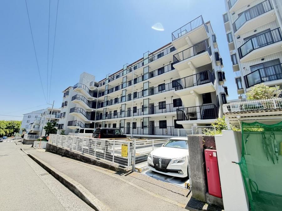 3LDK Apartment for Sale in Yokosuka, Kanagawa - 56.38m2 - Thumbnail 3