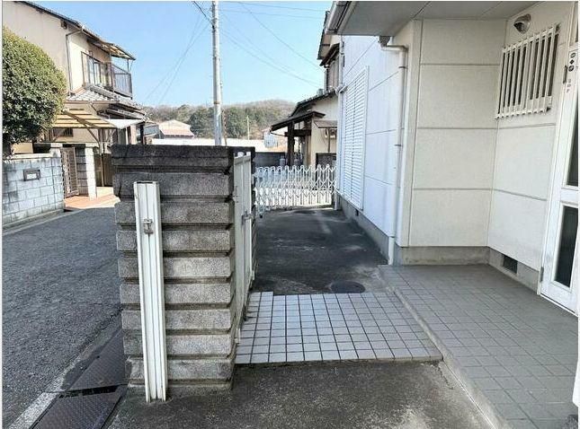 4LDK Used House for Sale in Takamatsu, Kagawa - Thumbnail 2