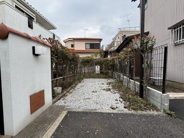 4LDK Detached House for Sale in Karasawa, Yokohama City - Thumbnail 3