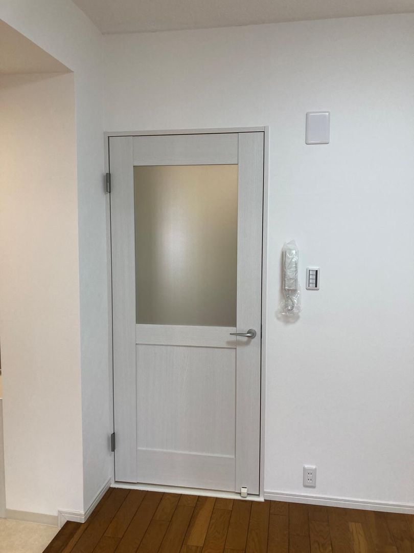Renovated 2LDK Apartment for Sale in Shizuoka City, 58.8m2 - Thumbnail 4