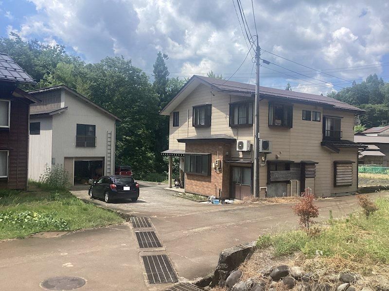 8DK House for Sale on 372 sqm Land in Nagaoka, Niigata - Thumbnail 2