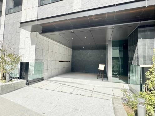 3LDK Apartment in Shibuya, Tokyo for Sale - Thumbnail 2