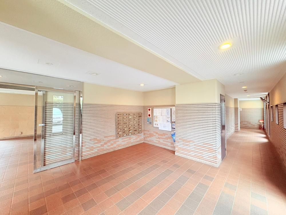 2LDK Apartment for Sale in Nishi Ward, Yokohama - Thumbnail 4