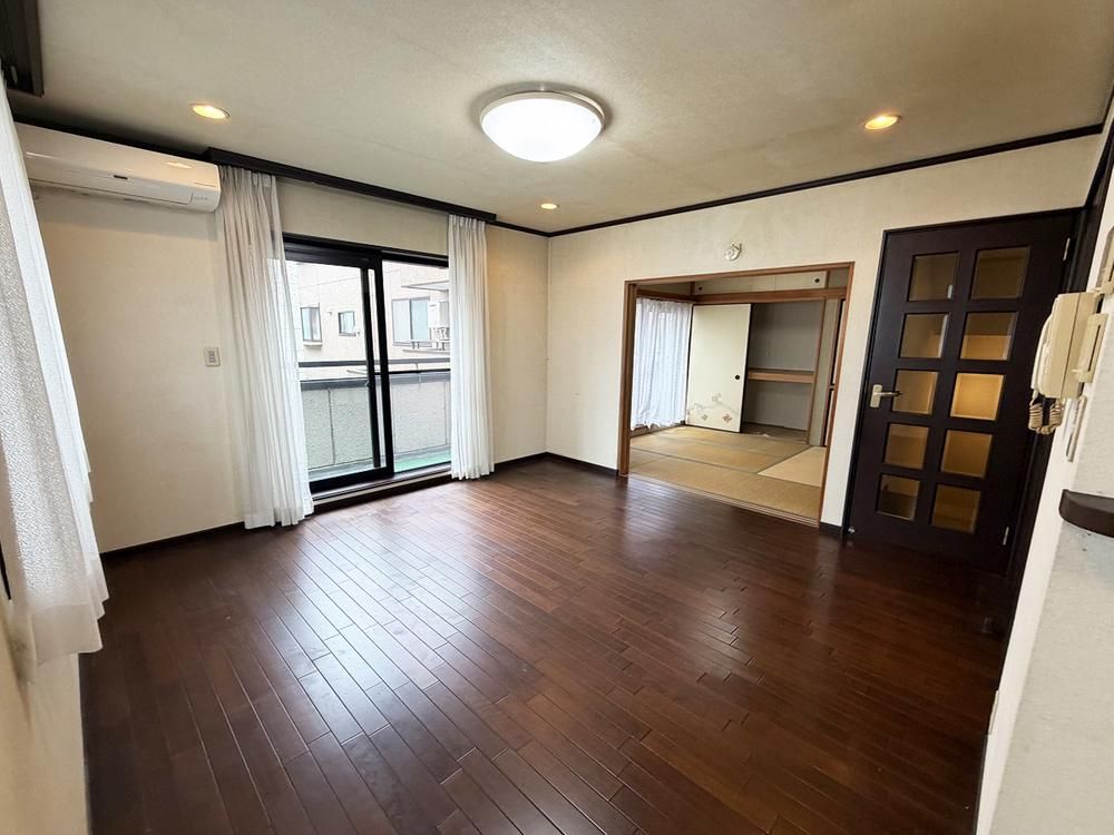 6LDK House for Sale in Kita-Shinjuku, Tokyo - 234sqm Land - Thumbnail 4