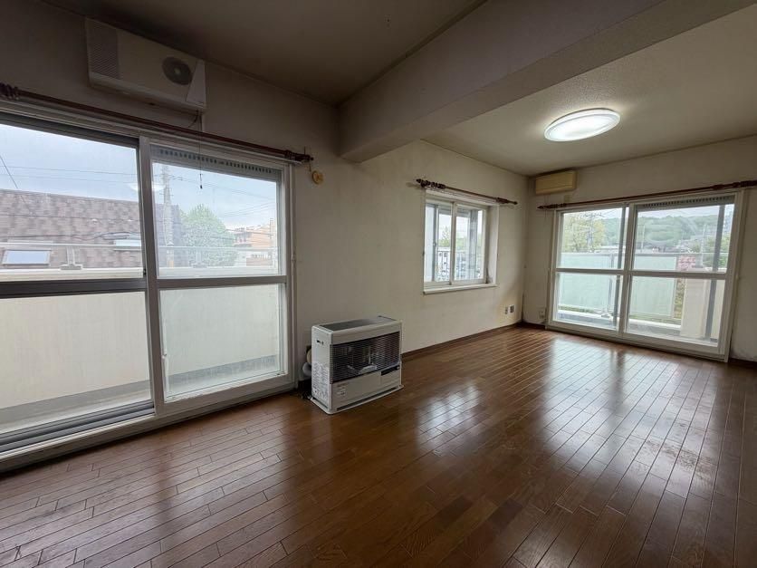 René Makomanai 3LDK Apartment for Sale in Sapporo, Hokkaido - Thumbnail 4