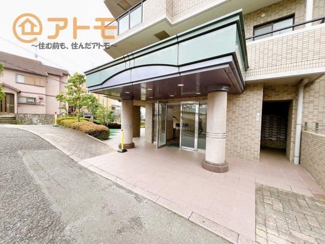 3LDK Apartment for Sale in Suruga Ward, Shizuoka - Thumbnail 2