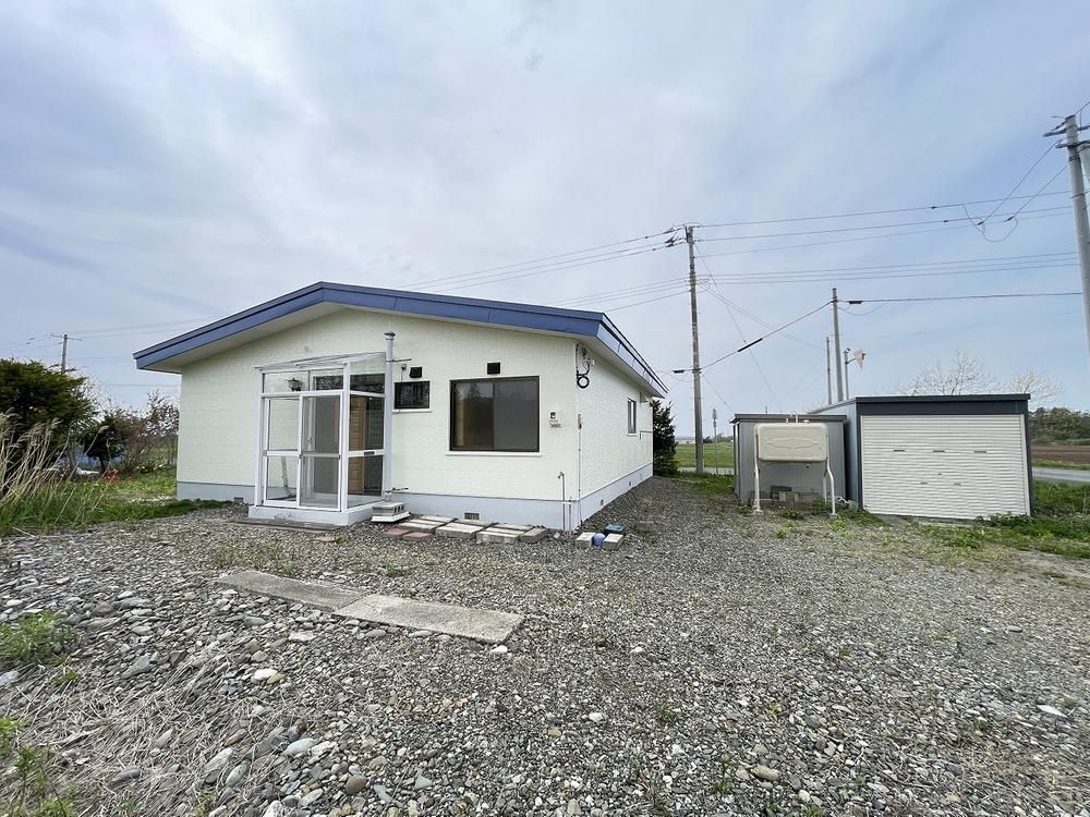 4LDK Single-Story House for Sale in Naganuma, Hokkaido - Thumbnail 2