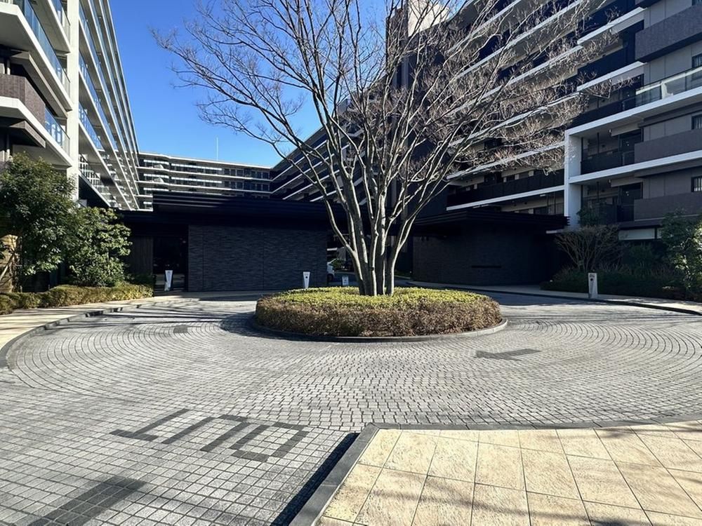 City Terrace Yashio 3LDK Apartment for Sale in Saitama - Thumbnail 2
