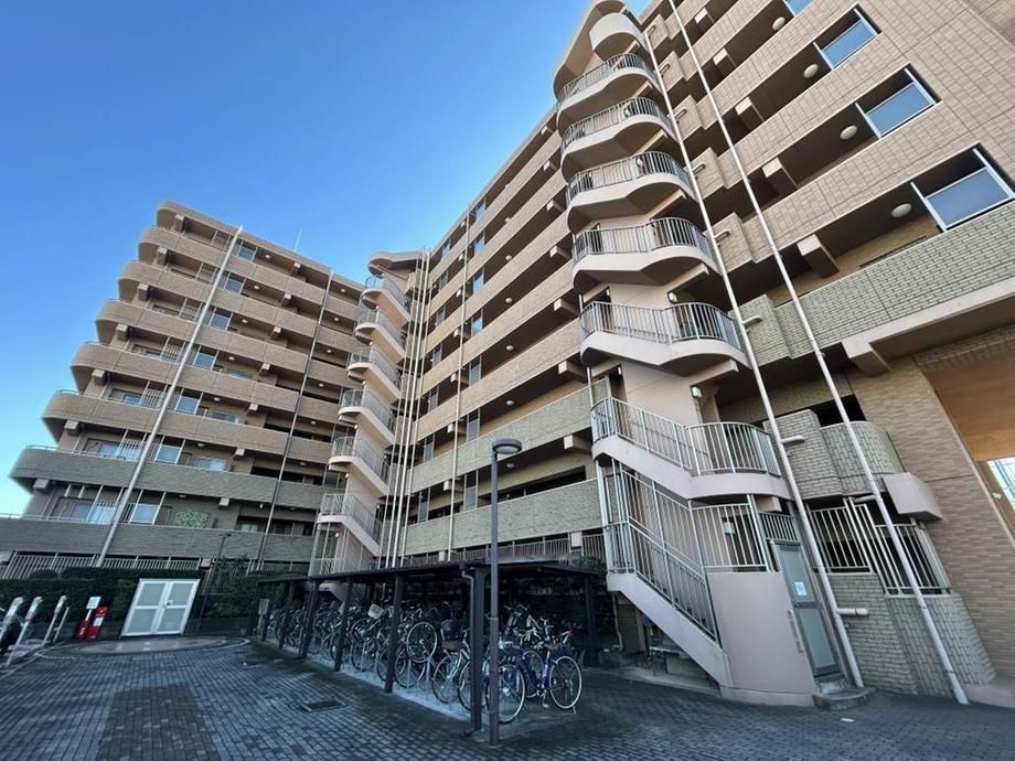 Renovated 3LDK Apartment in Funabashi, Chiba - 70m2 - Thumbnail 2
