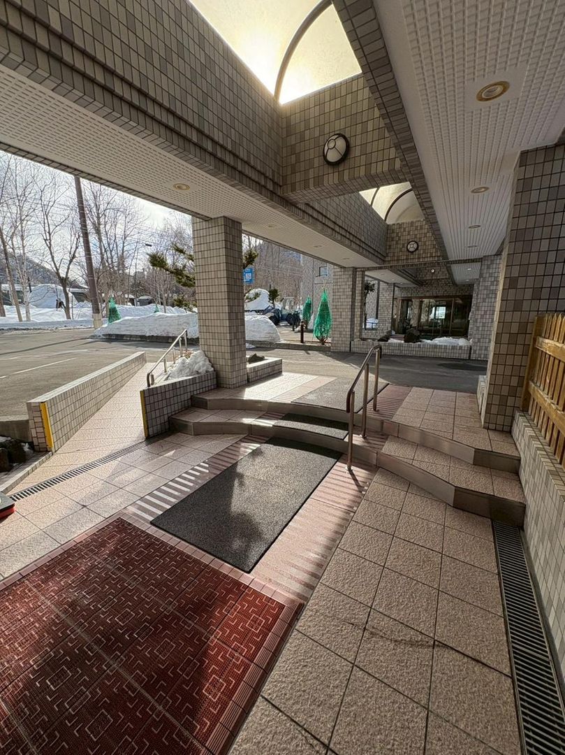 1LDK Apartment for Sale in Minami-ku, Sapporo - 56m2 - Thumbnail 2