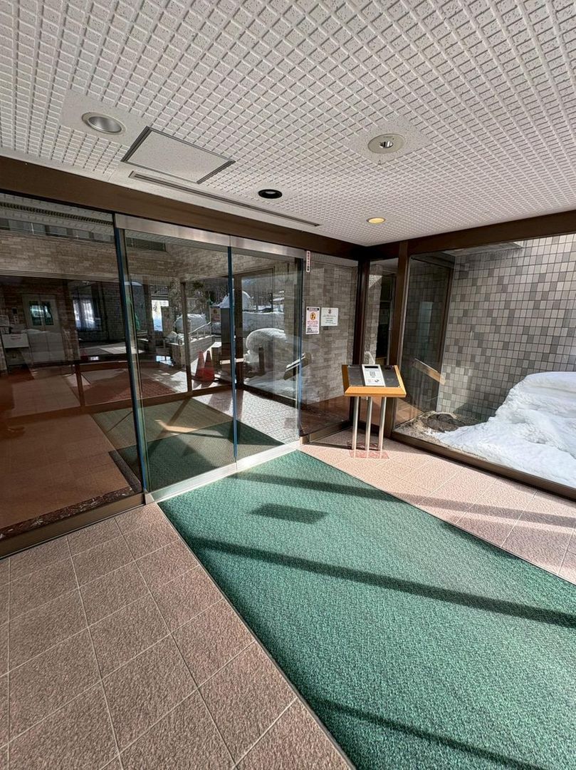 1LDK Apartment for Sale in Minami-ku, Sapporo - 56m2 - Thumbnail 3
