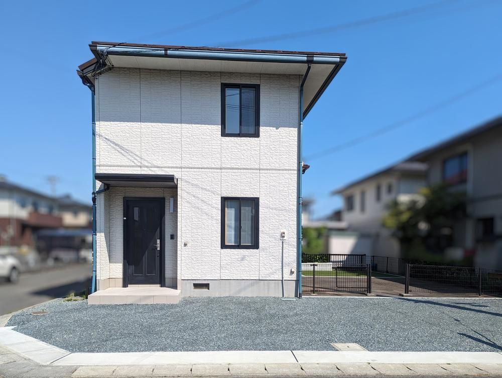 Renovated 3LDK+S House with Dog Run in Yahaba, Iwate - Thumbnail 2