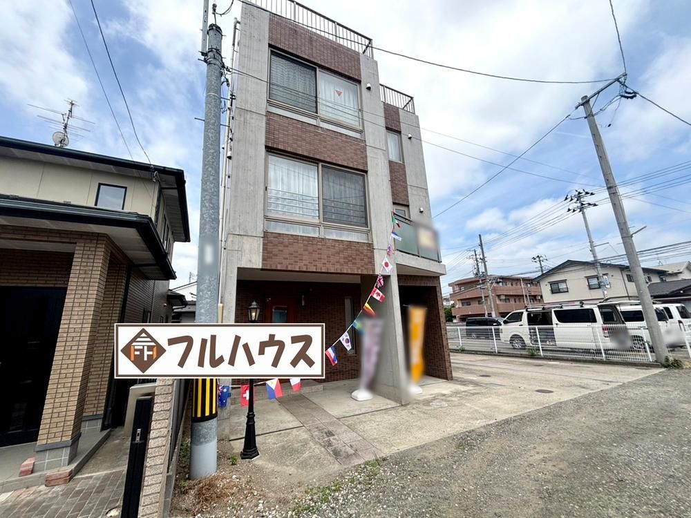4LDK RC House for Sale in Wakabayashi, Sendai - 106m2 - Thumbnail 2