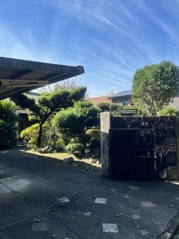 5LDK House for Sale in Miyazaki City with Large Garden - Thumbnail 3