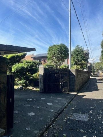 5LDK House for Sale in Miyazaki City with Large Garden - Thumbnail 4