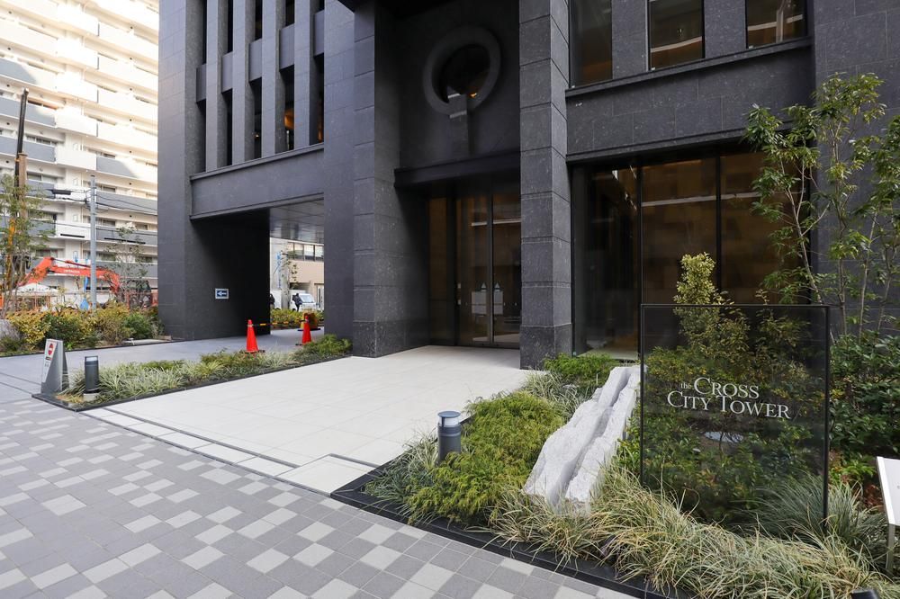 2LDK Apartment in Naniwa Ward, Osaka - 70.33m2 - Thumbnail 2