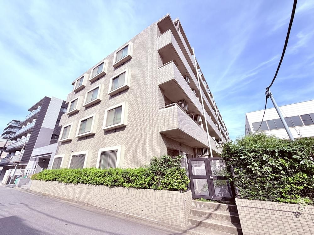3LDK Renovated Apartment Near Nishifuna Station in Funabashi - Thumbnail 3