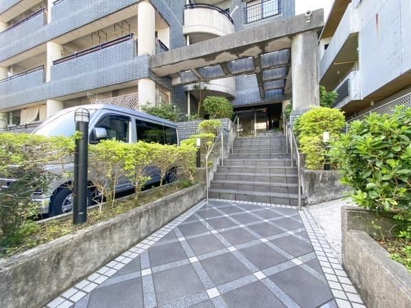 3LDK Apartment for Sale in Naha, Okinawa with Ocean View - Thumbnail 4