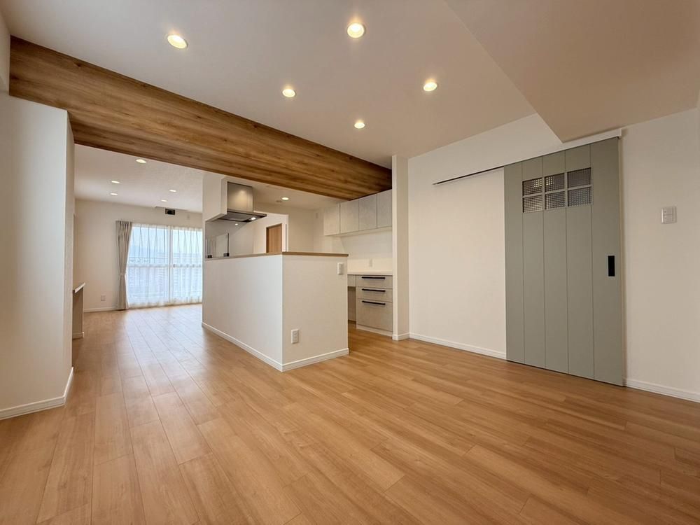 3LDK Renovated Apartment in Sapporo Higashi Ward for 29.9 Million Yen - Thumbnail 4