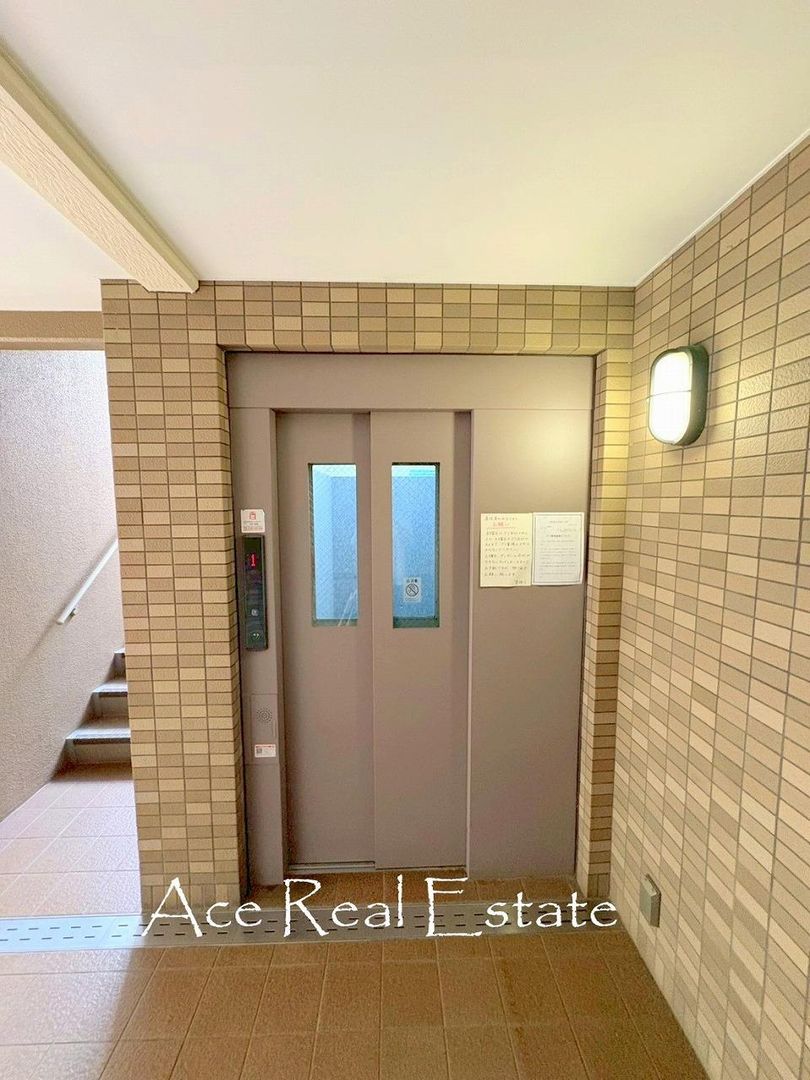 2LDK Apartment for Sale in Tsurumi, Yokohama - 63m2 - Thumbnail 3
