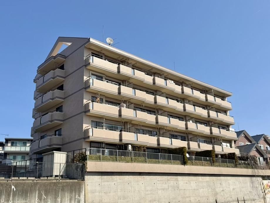5LDK Maisonette Apartment for Sale in Izumi-Chuo, Sendai - Thumbnail 3