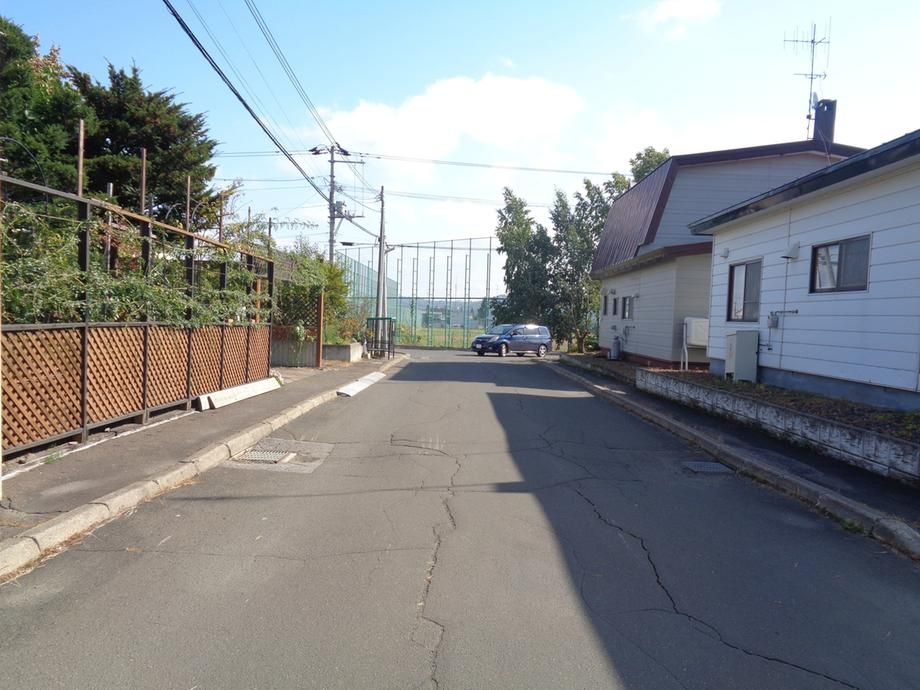 4LDK House for Sale in Kitami, Hokkaido - 279 sqm Land - Thumbnail 3