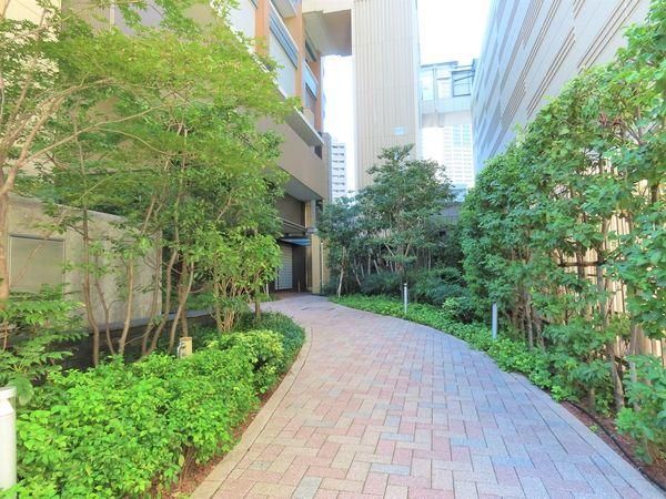 2LDK Apartment for Sale in Nakahara Ward, Kawasaki City - Thumbnail 4