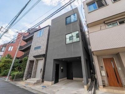 3LDK Detached House for Sale in Yoyogi, Shibuya - Image 1