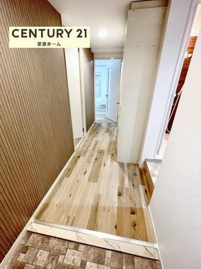 3LDK Renovated Apartment in Nara City — Balcony, Nara, Nara