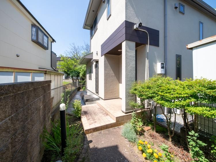 4LDK Detached House in Akiruno, Tokyo with Mountain Views - Thumbnail 2