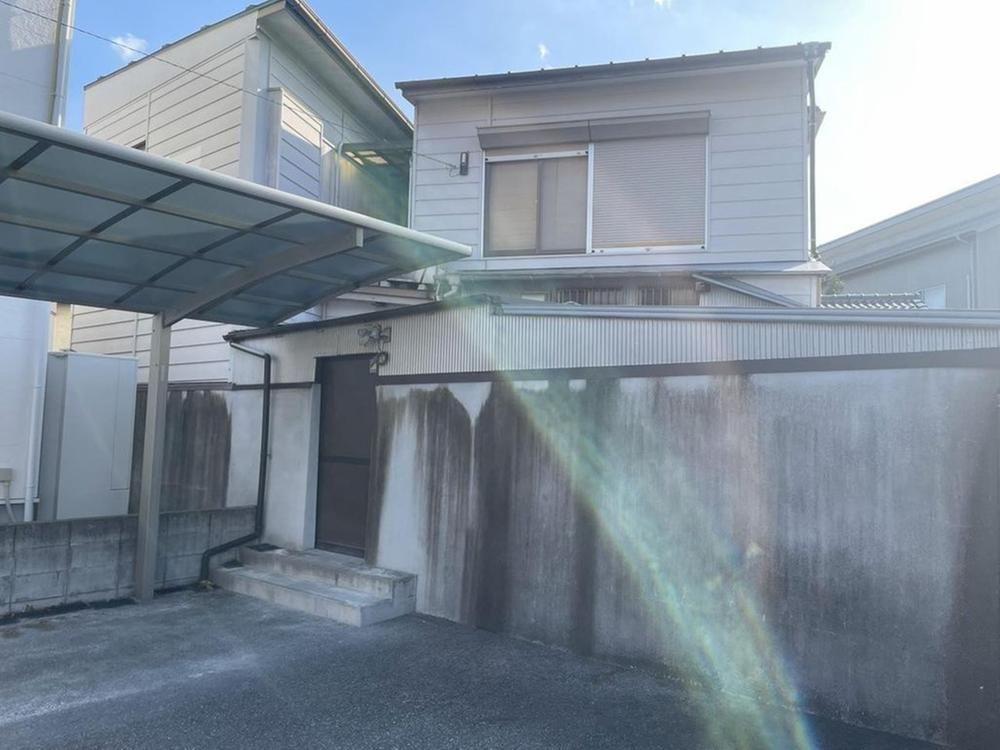 8K House for Sale in Kochi City with Large 328.8m2 Lot - Thumbnail 4