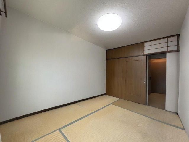 3DK Apartment for Sale in Yokohama Asahi Ward, 61.1m² - Thumbnail 4