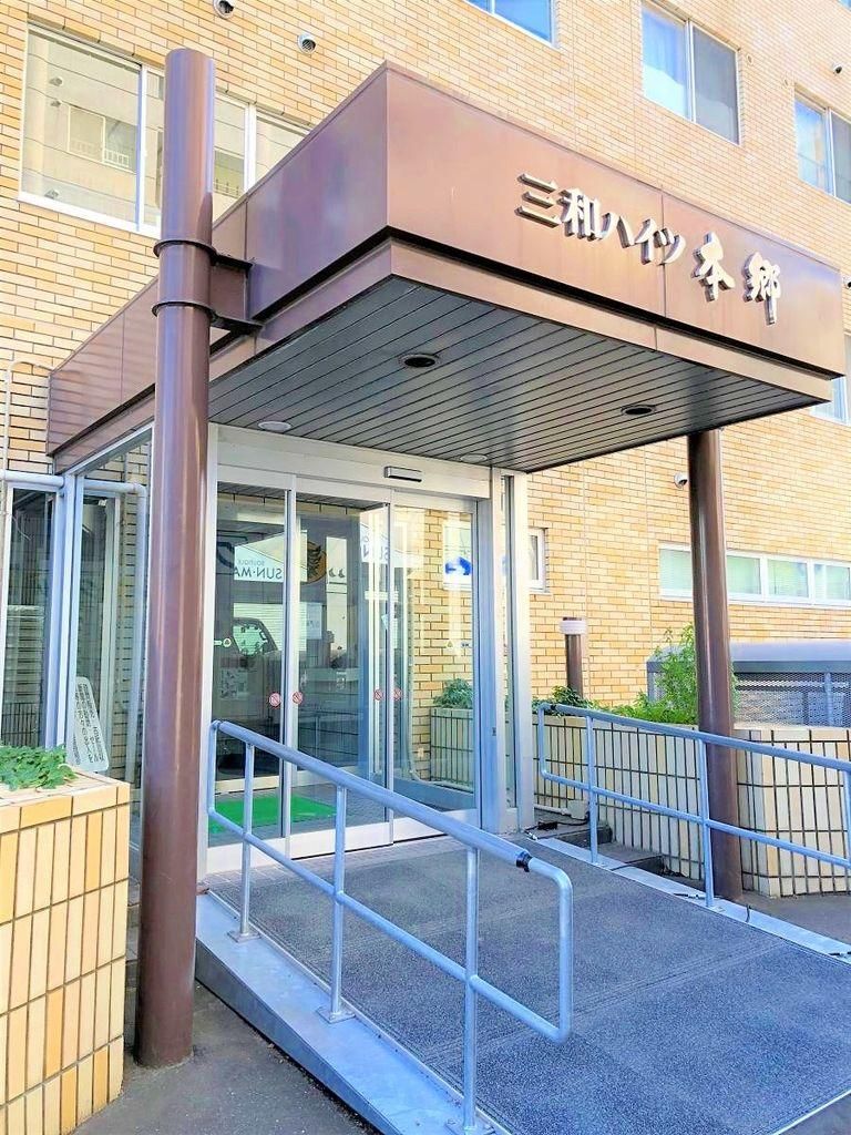 Renovated 3LDK Apartment Near Minami Gojo Nanchome Station - Thumbnail 2