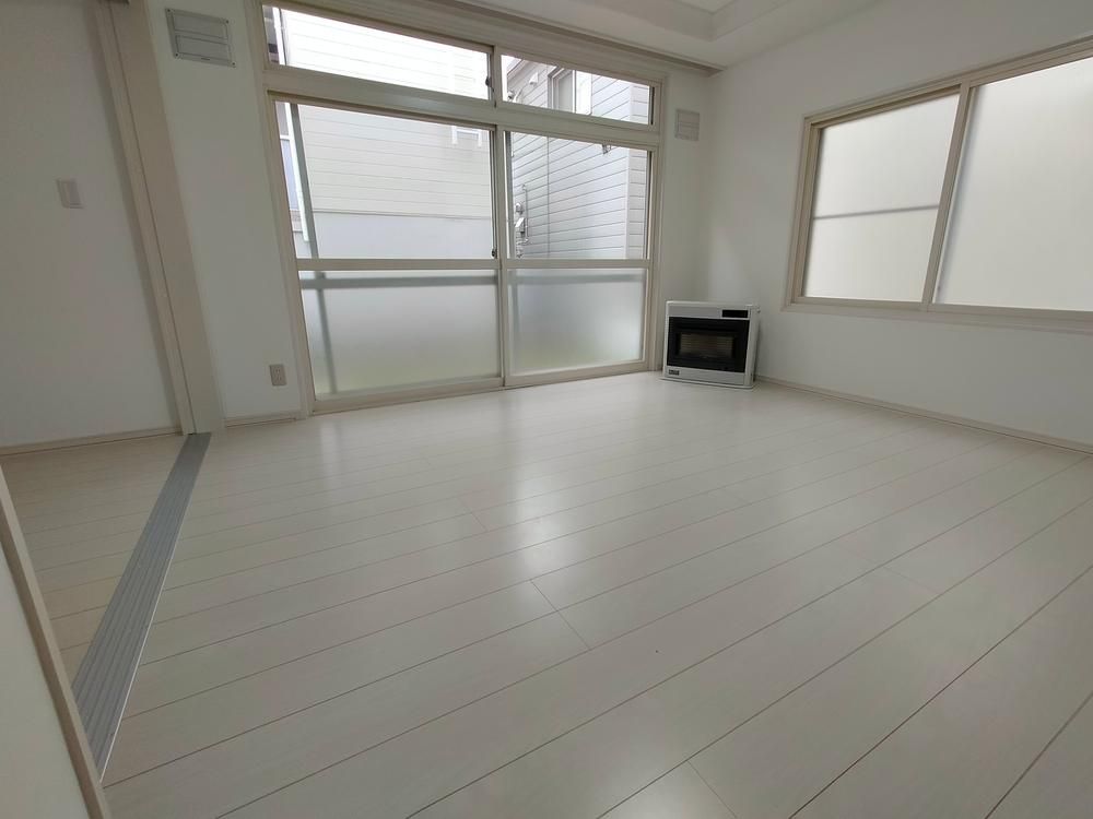 Renovated 4LDK House for Sale in Higashi Ward, Sapporo - Thumbnail 3