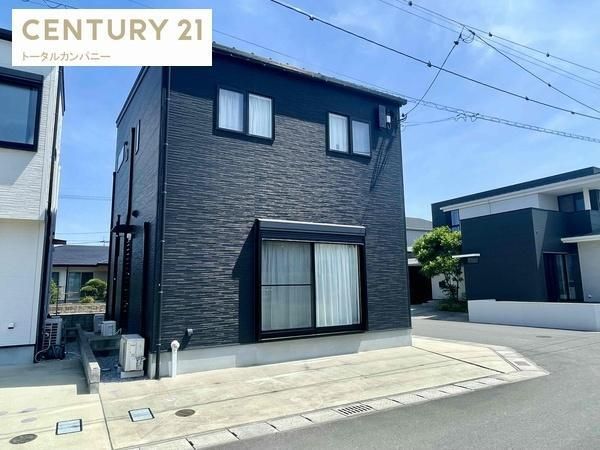 Modern 3LDK House for Sale in Miyazaki City, 99m² - Thumbnail 3