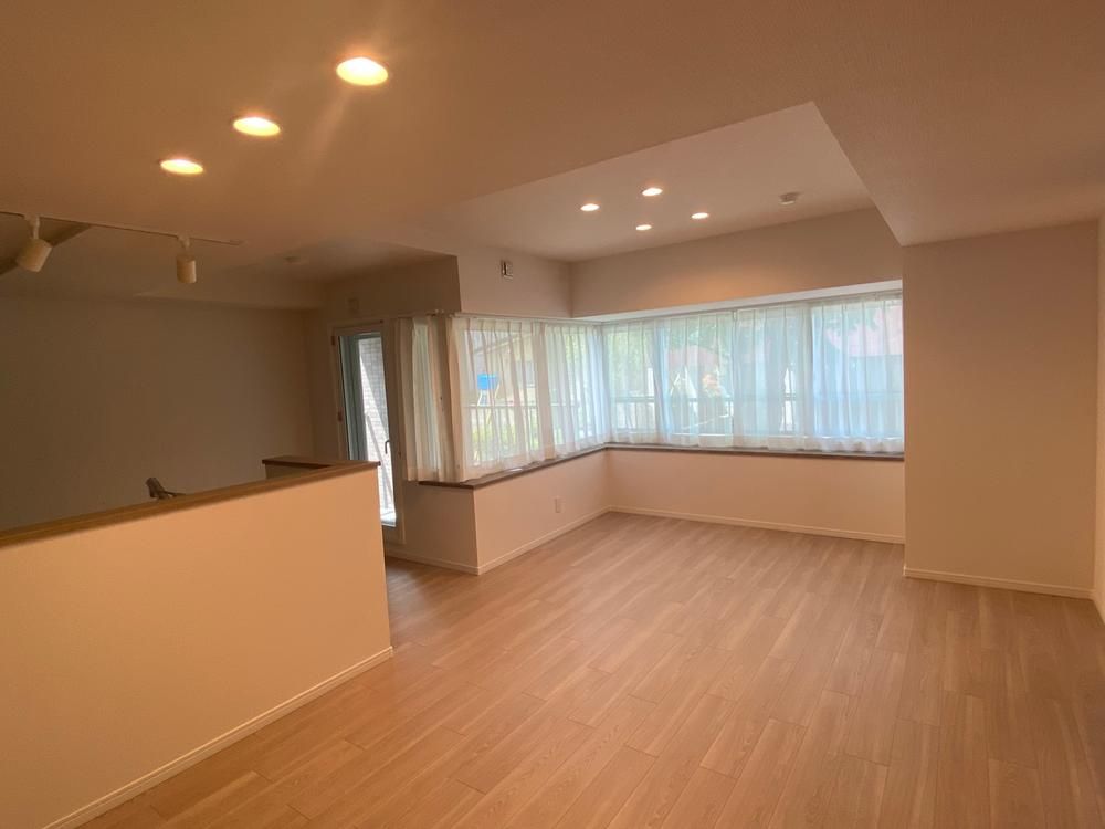 Renovated 4LDK Apartment in Sapporo Nishi Ward 91m2 - Thumbnail 4